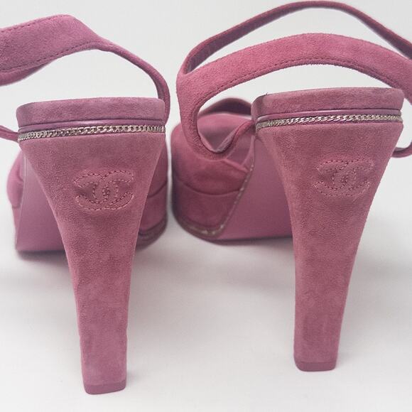 Chanel Pink Suede Platform Heels with Chain CC Logo 41.5 EU - Picture 7 of 10